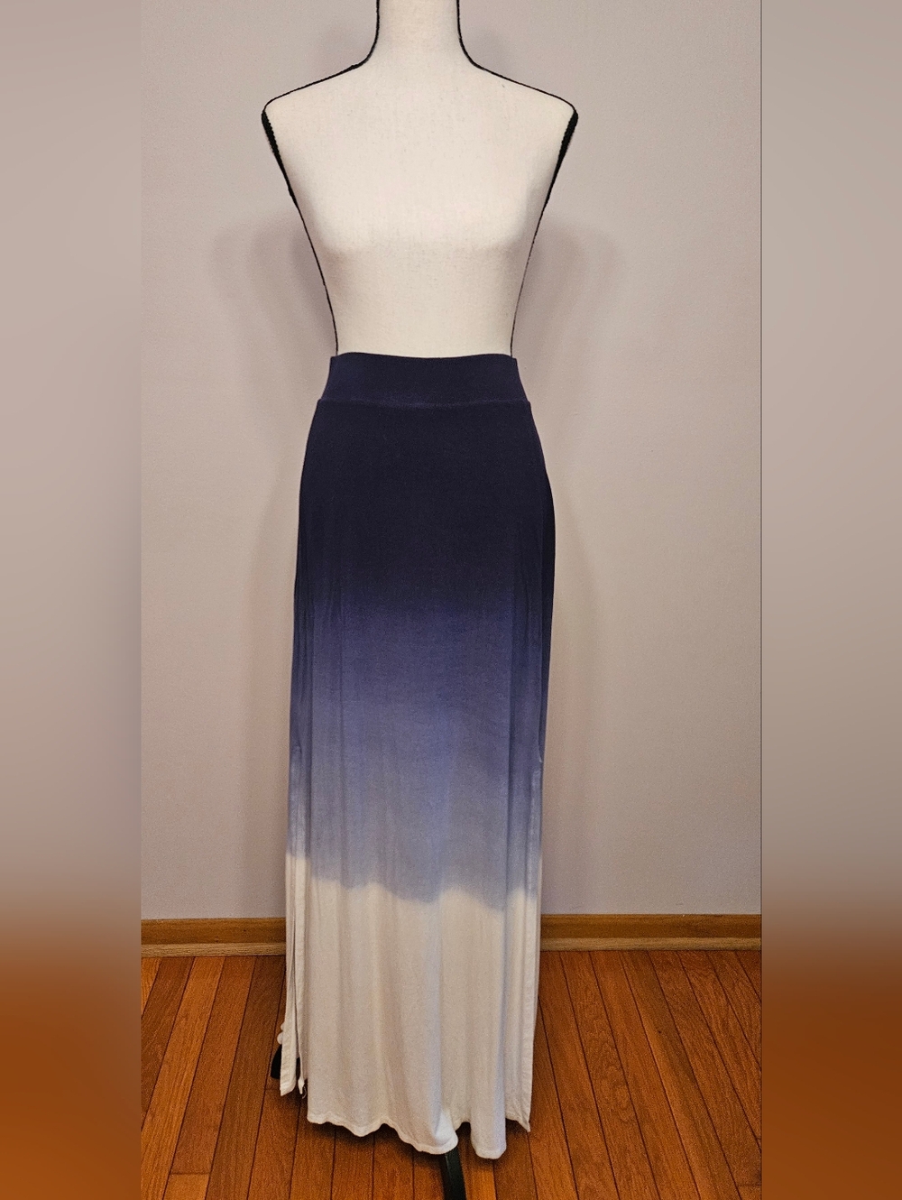 Coastal Chic Navy-to-White Ombre Gradient Plus Maxi Skirt